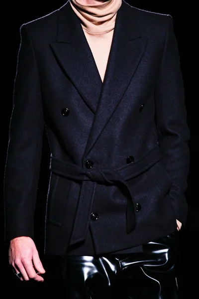 Look 7